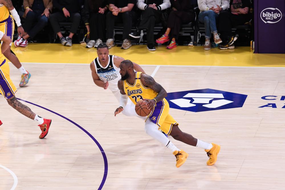 圈附近断球 圈附近断球