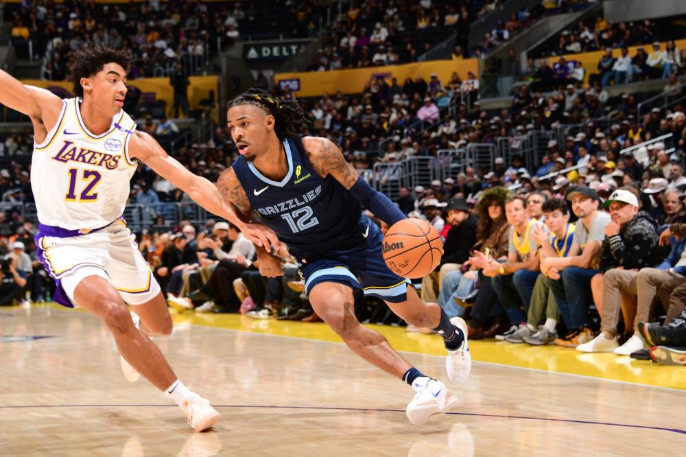 两场充满悬 两场充满悬