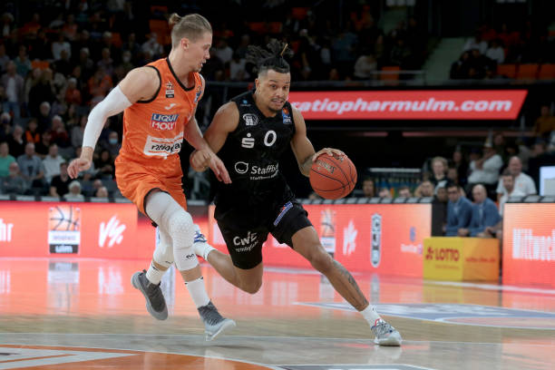 性和防守端 性和防守端