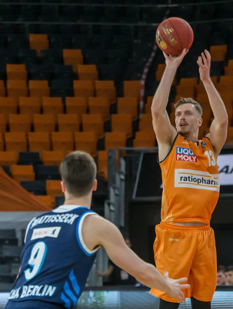 稳固防守 稳固防守